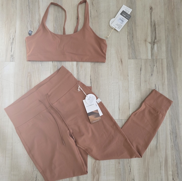 Vuori Light Penny Workout Gym Yoga Pilates Set Sz L Daily Leggings Yosemite Bra - Picture 2 of 11